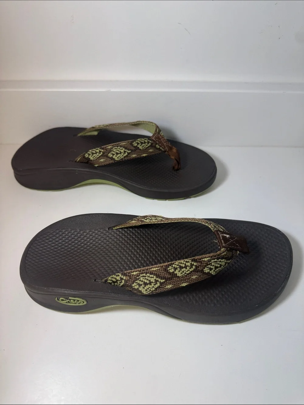 Chaco Kid’s Brown Flip Flop Sandals with Patterned Straps - Size 4